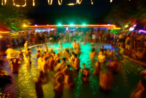 What to expect in the full moon party