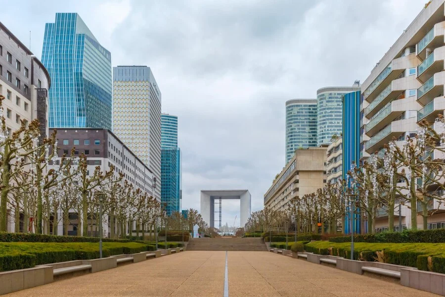 Wide view of La Défense landscape. 